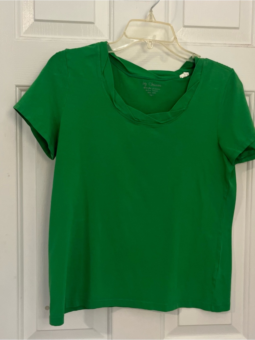 Chico's Green Short Sleeve Scoop Neck Tee